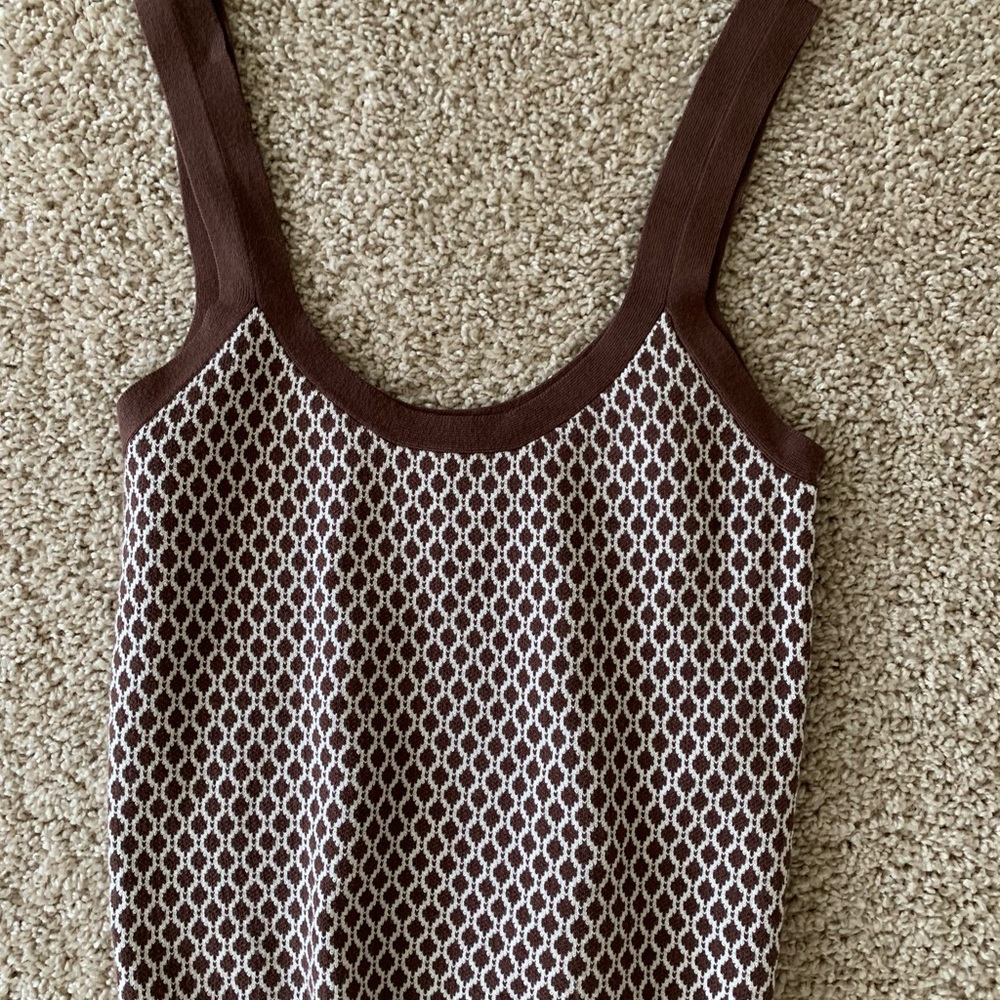 NWOT Abercrombie Brown and White Patterned Women's Top